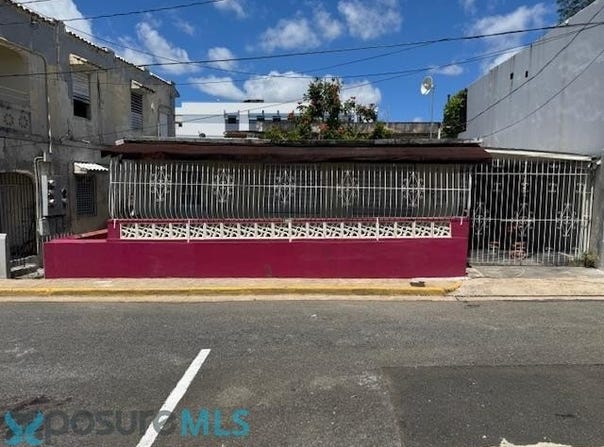 18 NAZARIO, Bairoa, Caguas, 00725