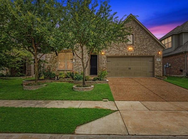 1022 Olivia Drive, Lewisville, TX 75067