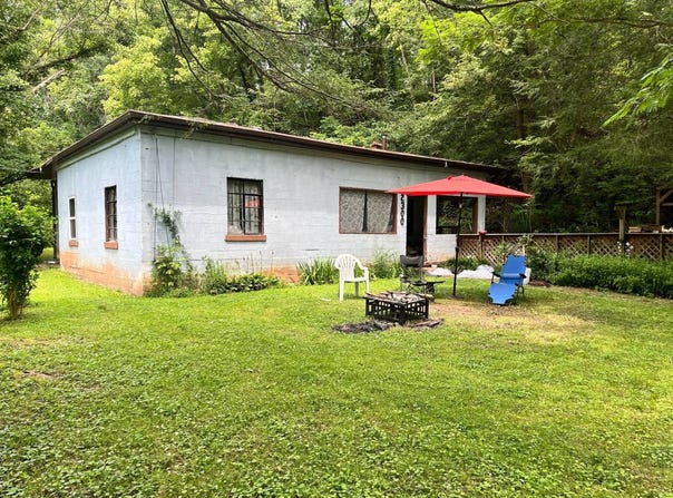 2300 Scarberry Lane, South Charleston, WV 25309