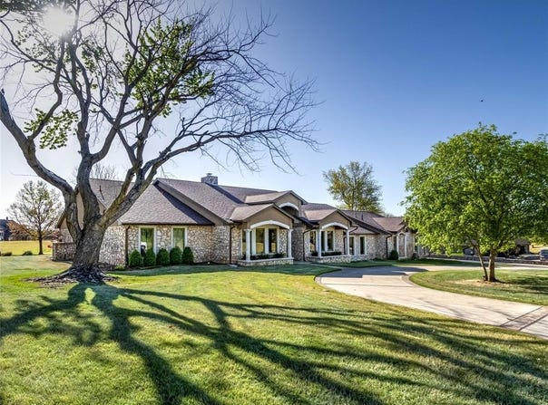 5 Country Club Road, Shawnee, OK 74801