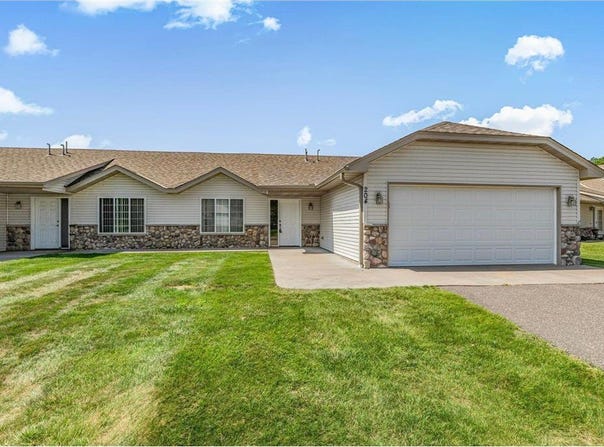 204 Appaloosa Court, Braham, MN 55006