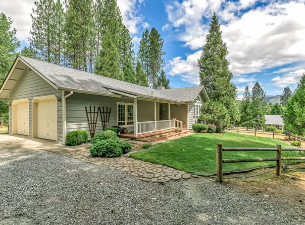 2186 Southside Road, Grants Pass, OR 97527