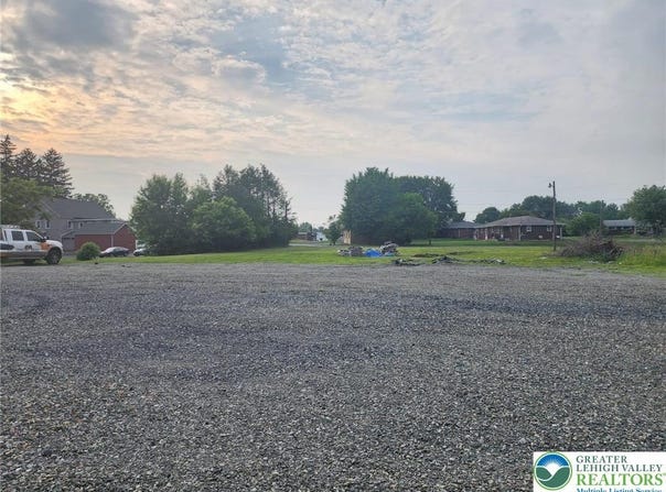 7602 Kuhns Drive, Upper Macungie Twp, PA 18087