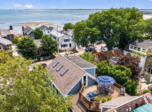 48 Commercial Street, Provincetown, MA 02657