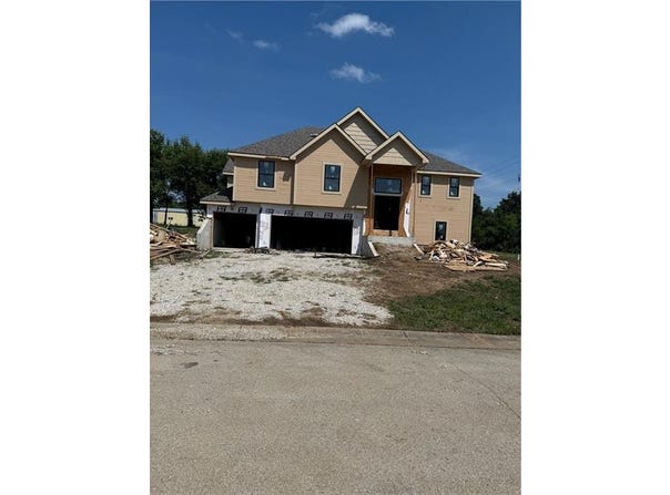 12402 Morgan Street, Excelsior Springs, MO 64024