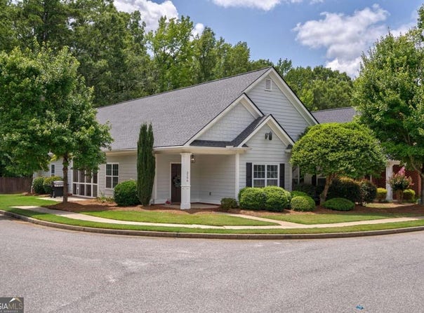 2196 Eisenhower, Bogart, GA 30622