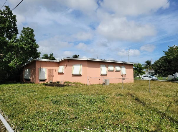 16810 7th rd, miami gardens, FL 33169