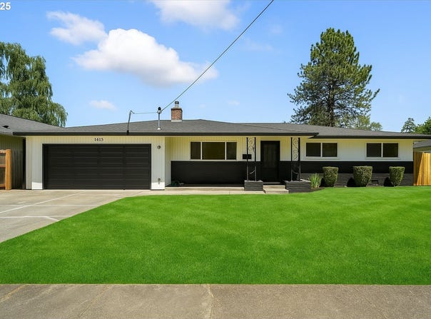 1415 E 7TH ST, Newberg, OR 97132