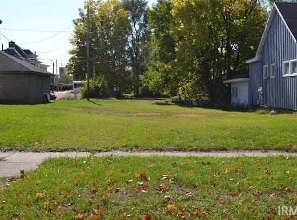 323 W Lexington Avenue, Elkhart, IN 46516