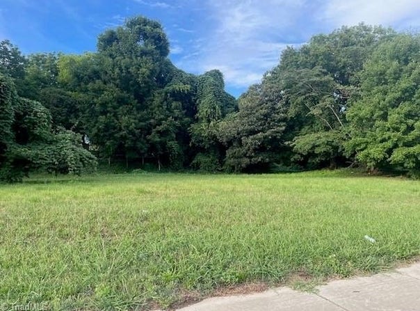 402 Martin Luther King Jr Boulevard, Lexington, NC 27292
