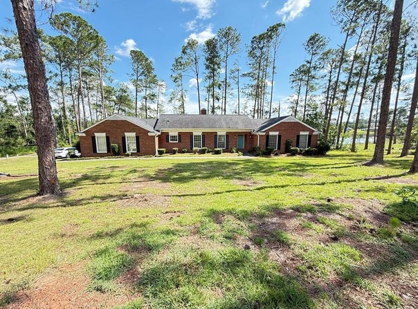 1718 Bo Jo Ella Dr, Douglas, GA 31533