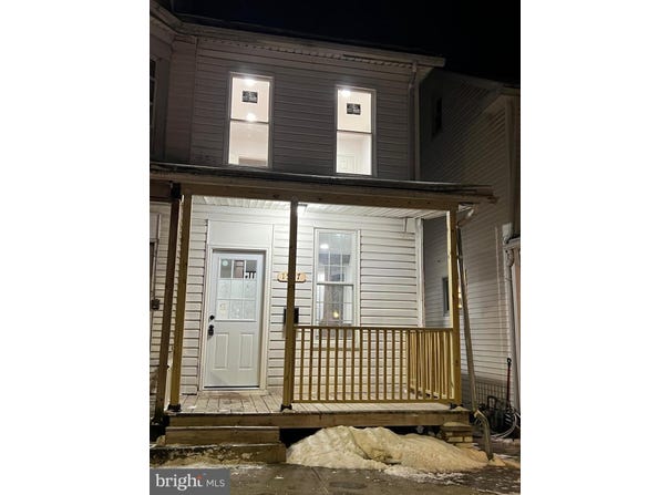 1917 SWATARA STREET, HARRISBURG, PA 17104
