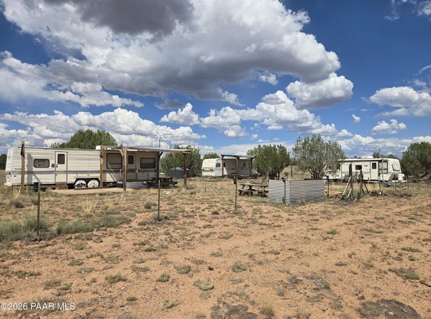 62 W Antelope Run Road, Ash Fork, AZ 86320