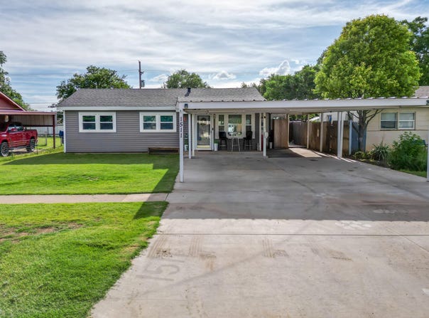 1511 Dallas, Plainview, TX 79072