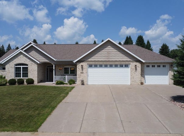 318 EAST TOWNE DR, Antigo, WI 54409