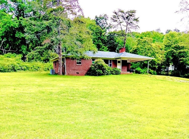 2262 Fernwood Church Road, Morristown, TN 37813