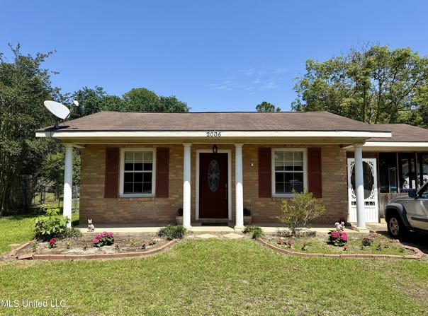 2006 Eden Street, Pascagoula, MS 39581