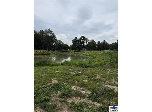 8677 E Maple Street, Carlisle, IN 47838