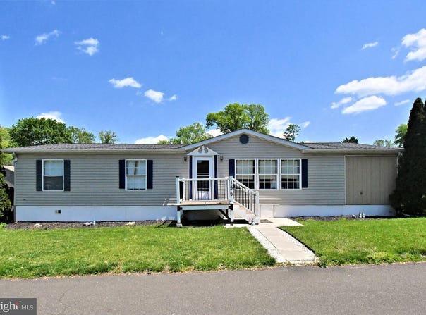 156 VAUX Drive, DOYLESTOWN, PA 18901
