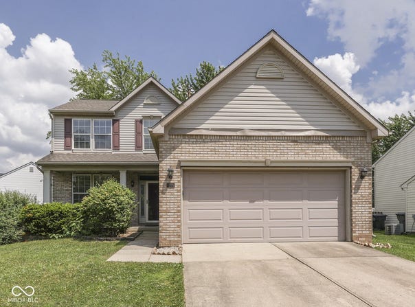 1225 Berrywood Drive, Greenwood, IN 46143
