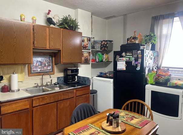 215 E OFFUTT STREET, CUMBERLAND, MD 21502
