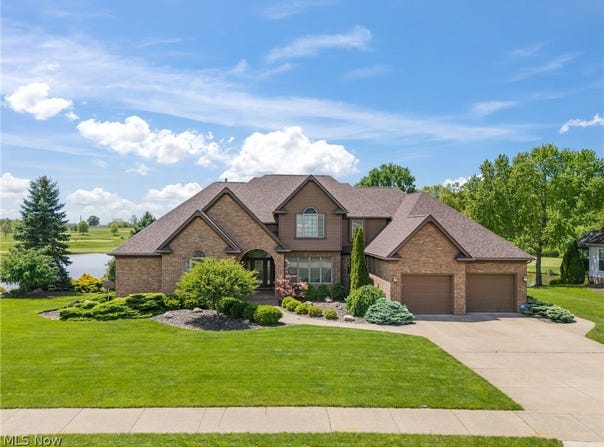 2595 Augusta Drive SE, Massillon, OH 44646