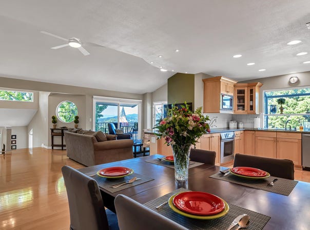 488 Ridgecrest Trail, Redding, CA 96003
