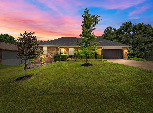 2602 S 15th Avenue, Ozark, MO 65721