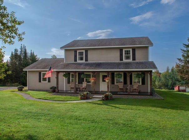 130 Center Road, Hardwick, VT 05843