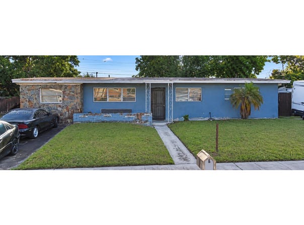 Miami Gardens, FL 33055