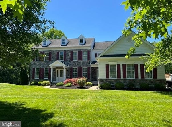 17 WATERTON DRIVE, BEAR, DE 19701