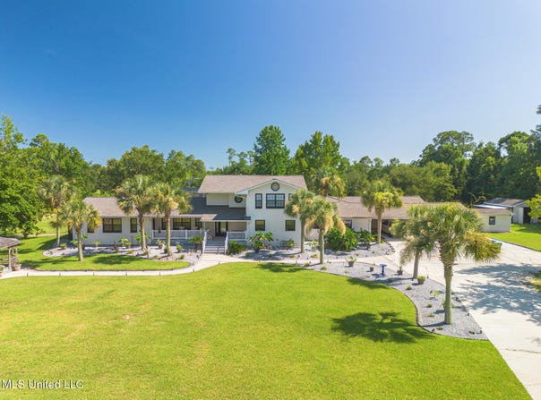 15409 Sequoia Avenue, Biloxi, MS 39532