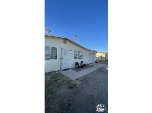 154 E Alexandria St, Calipatria, CA 92233