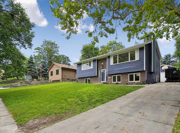 1018 5th Street, West Des Moines, IA 50265