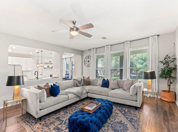 1116 Brenham LN, Leander, TX 78641