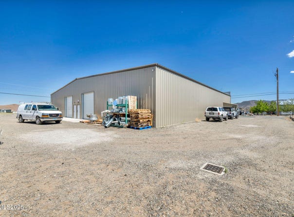 2 Brown Drive, Dayton, NV 89403