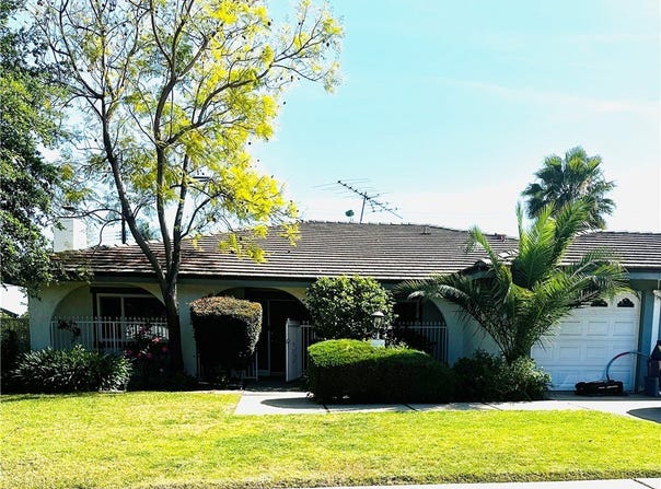 928 W Buffington, Upland, CA 91784