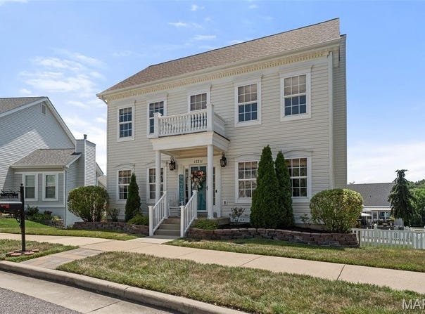 17211 Windsor Crest Boulevard, Wildwood, MO 63038