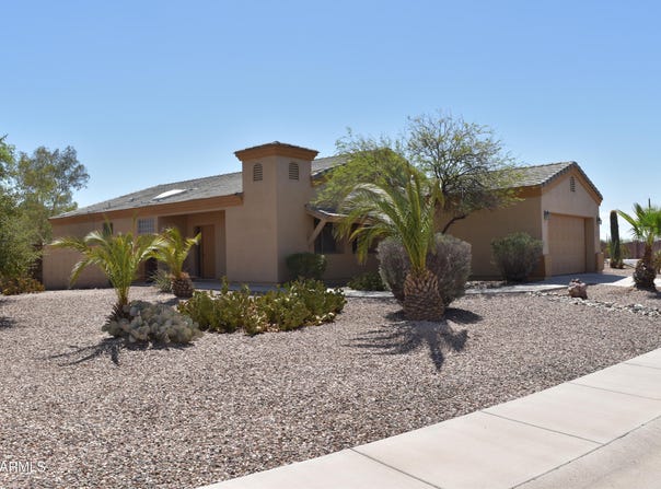 1055 N FAIRWAY Drive, Eloy, AZ 85131