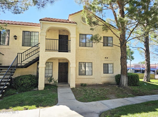 2554 Olive Drive, Palmdale, CA 93550