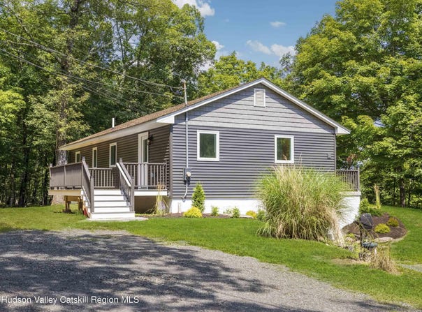 14 Goat Hill Road, Saugerties, NY 12477