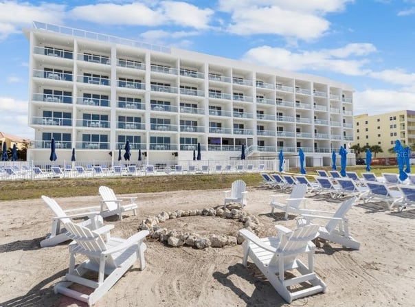 11500 GULF BOULEVARD, TREASURE ISLAND, FL 33706