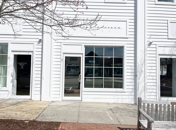 11 Hill Street, Southampton, NY 11968