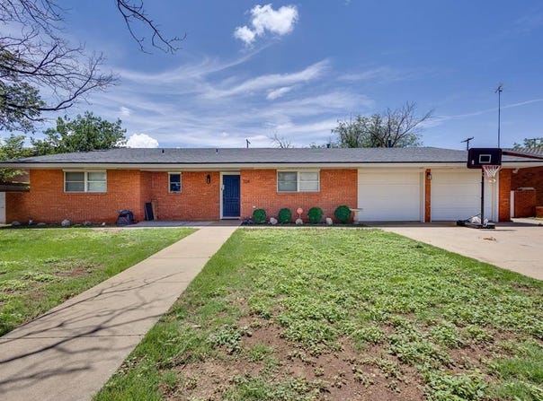 709 21st St, Lamesa, TX 79331