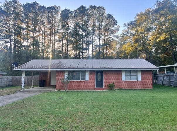 105 Moore, CALHOUN CITY, MS 38916