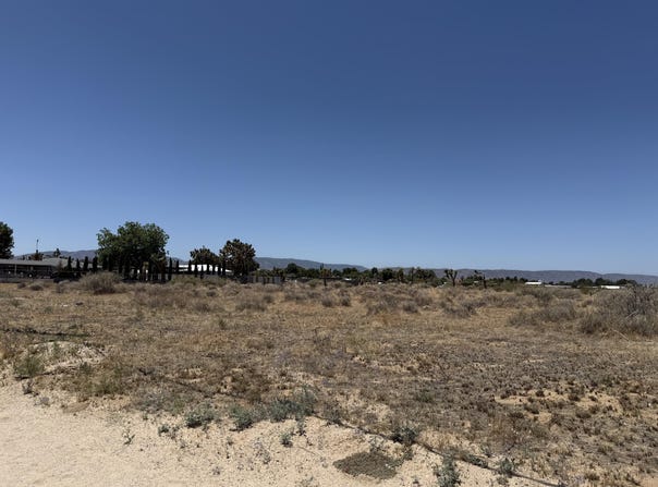 15th Stw Drt Vic Avenue, Littlerock, CA 93543