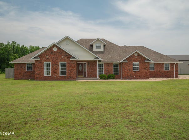 201 Canary Lane, Commerce, OK 74339