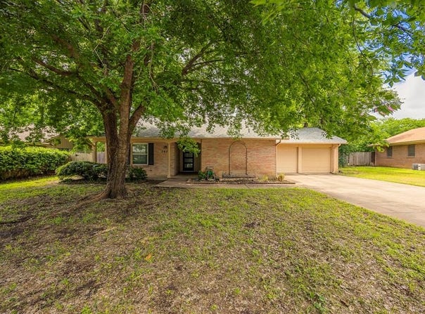 7428 Overhill Road, Fort Worth, TX 76116