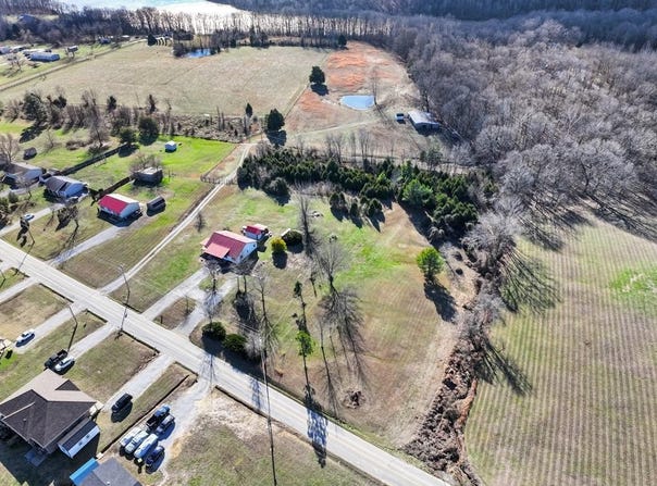 4779 Mount Zoar Latham Rd, HOPKINSVILLE, KY 42240