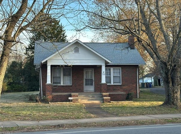 731 S Hawthorne Road, Winston-Salem, NC 27103